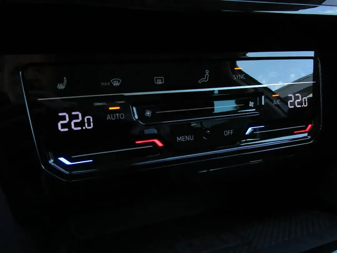 Volkswagen Passat Variant - Thumbnail 12