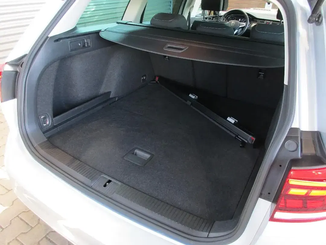 Volkswagen Passat Variant - Thumbnail 14