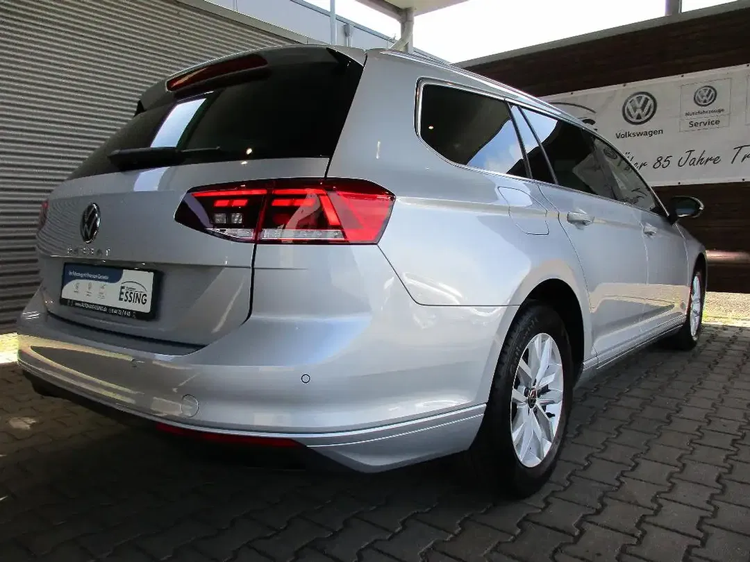Volkswagen Passat Variant - Thumbnail 6