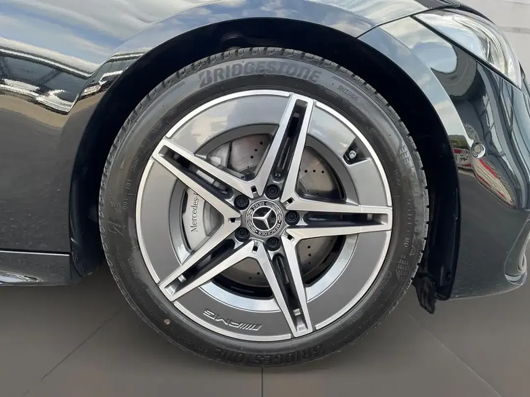 Mercedes-Benz C 300 - Thumbnail 8