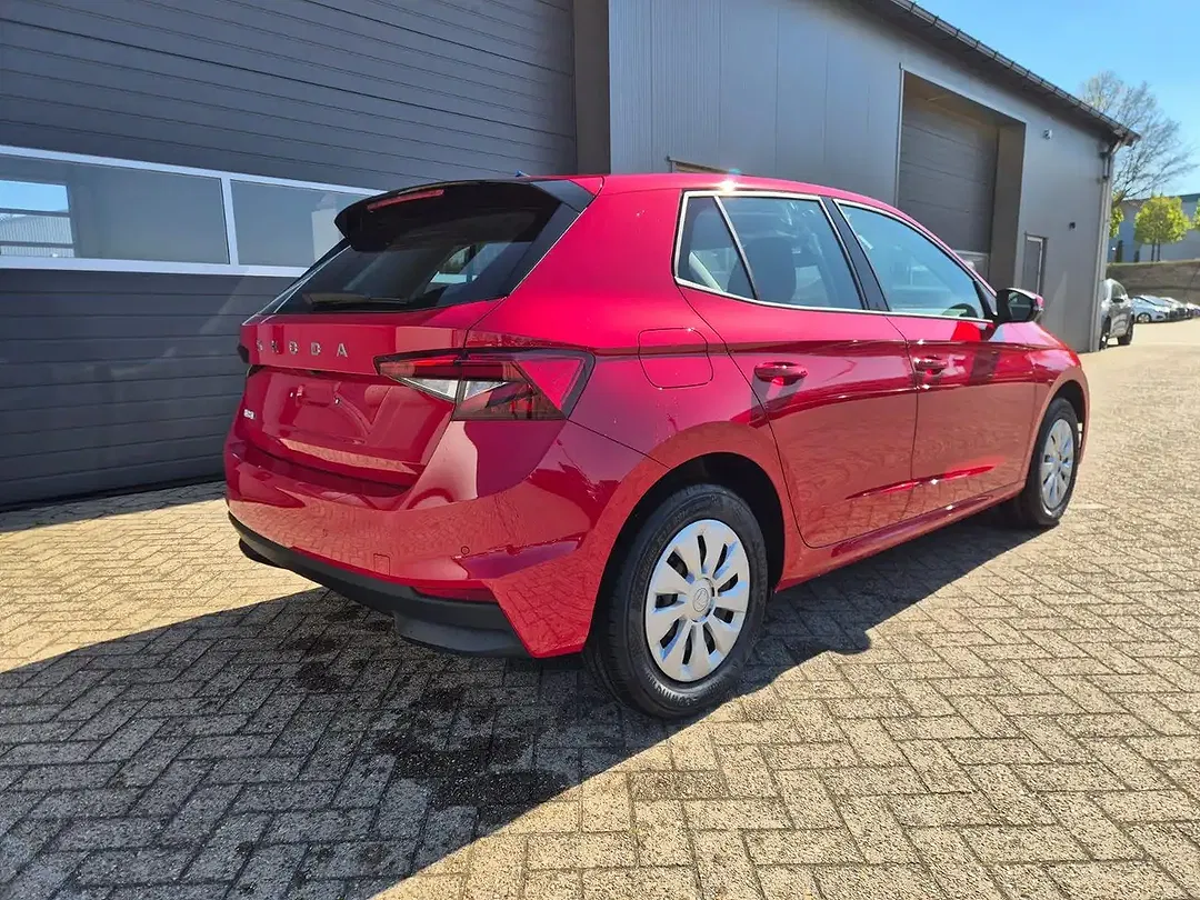 Skoda Fabia - Thumbnail 5
