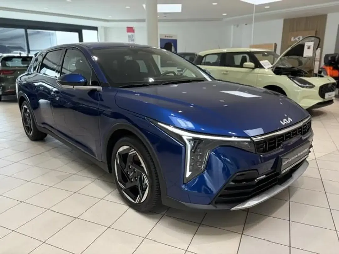 Kia K4 - Thumbnail 1