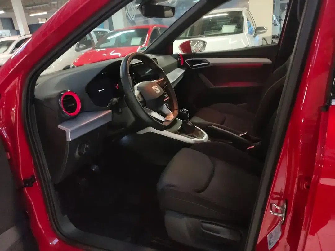 SEAT Arona - Thumbnail 10