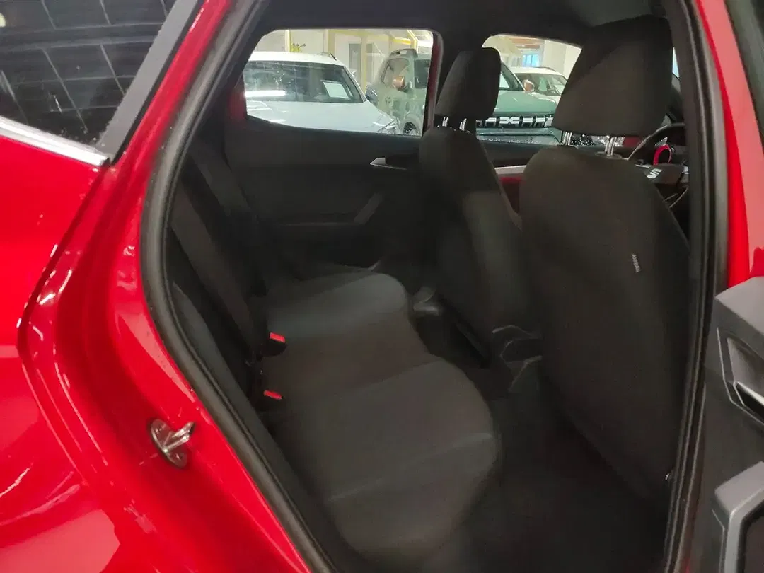 SEAT Arona - Thumbnail 12