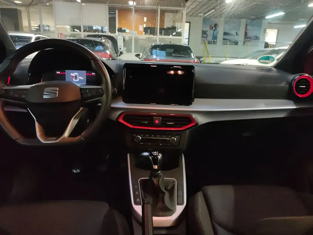 SEAT Arona - Thumbnail 13