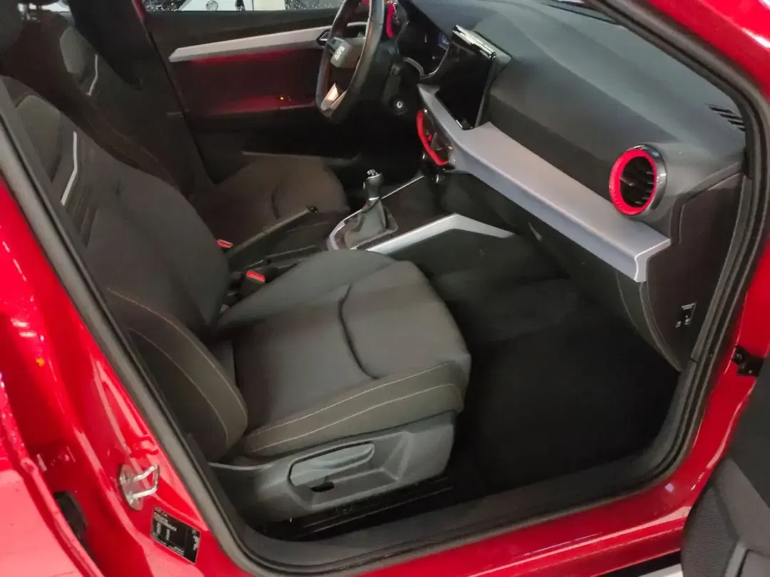 SEAT Arona - Thumbnail 15
