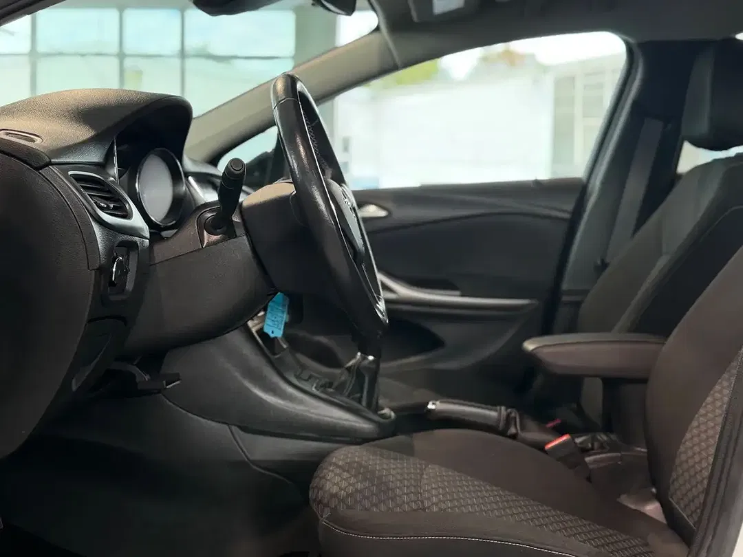 Opel Astra - Thumbnail 13