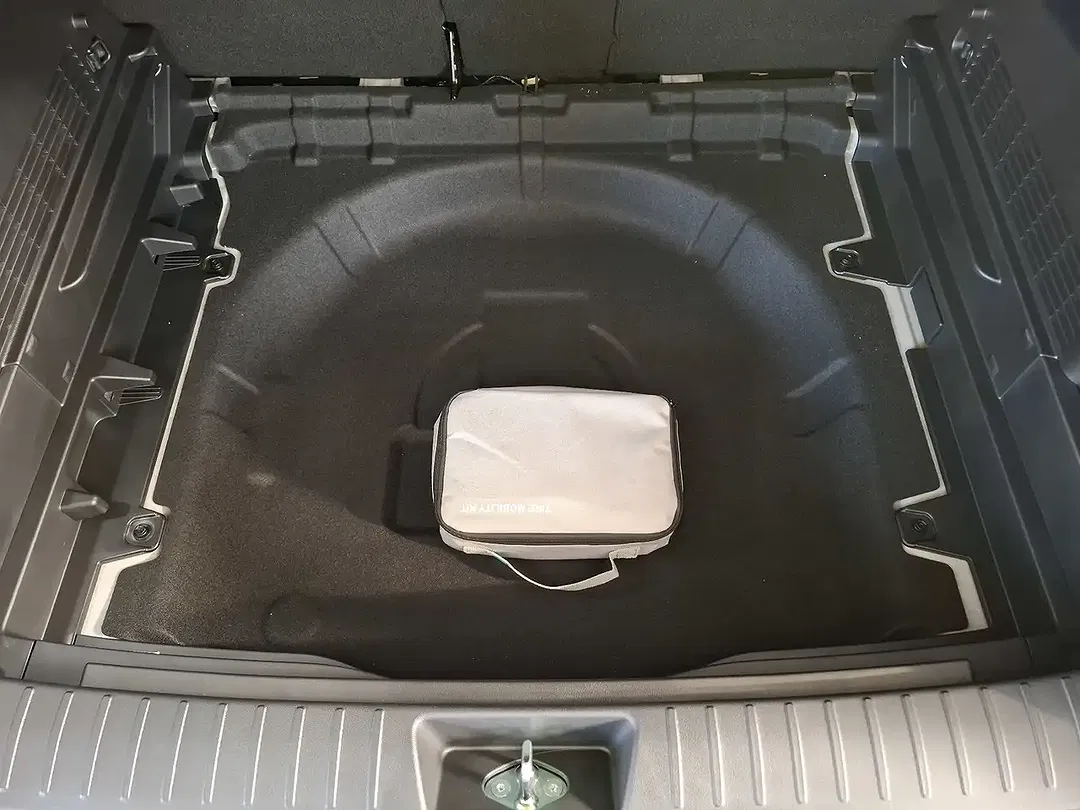 Hyundai KONA - Thumbnail 11