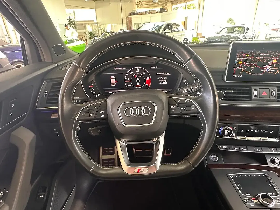 Audi SQ5 - Thumbnail 11