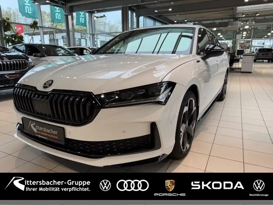 Skoda Superb - Thumbnail 1