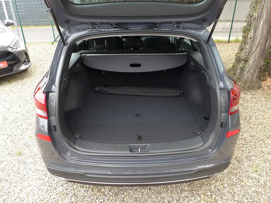 Hyundai i30 - Thumbnail 14