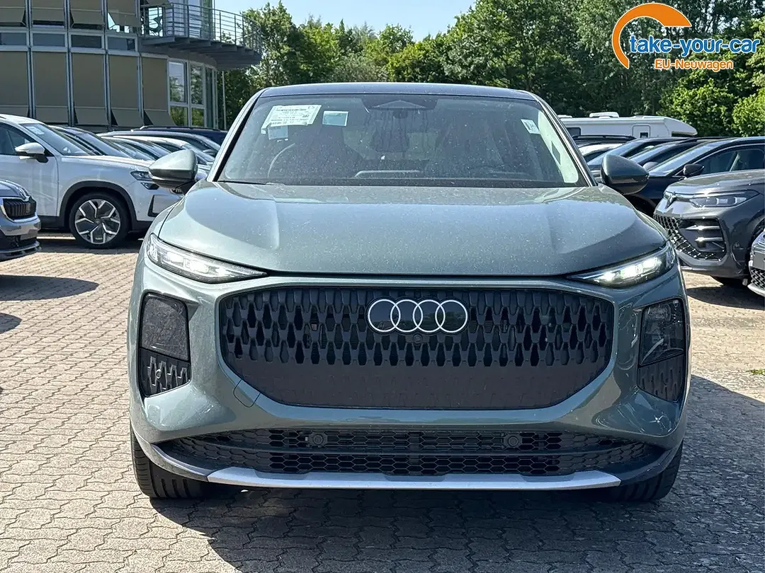 Audi Q3 - Thumbnail 2