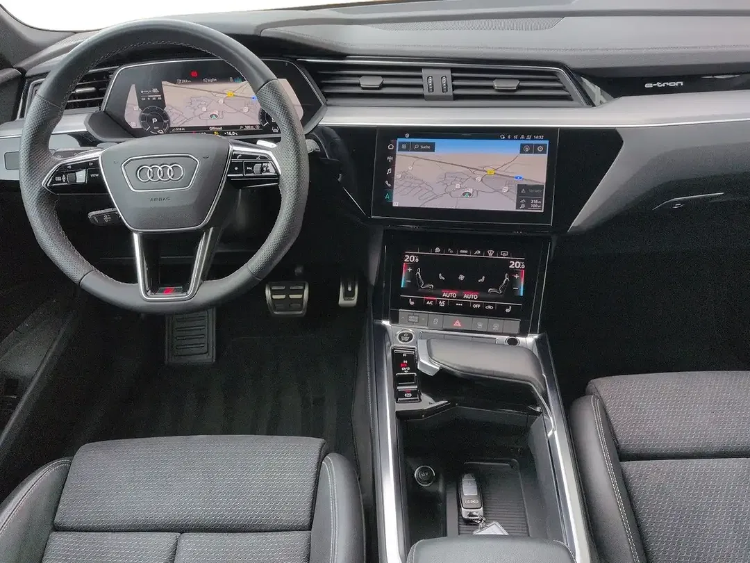 Audi Q8 e-tron - Thumbnail 10