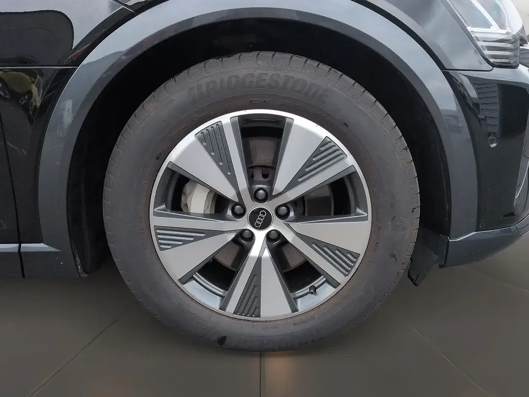 Audi Q8 e-tron - Thumbnail 7