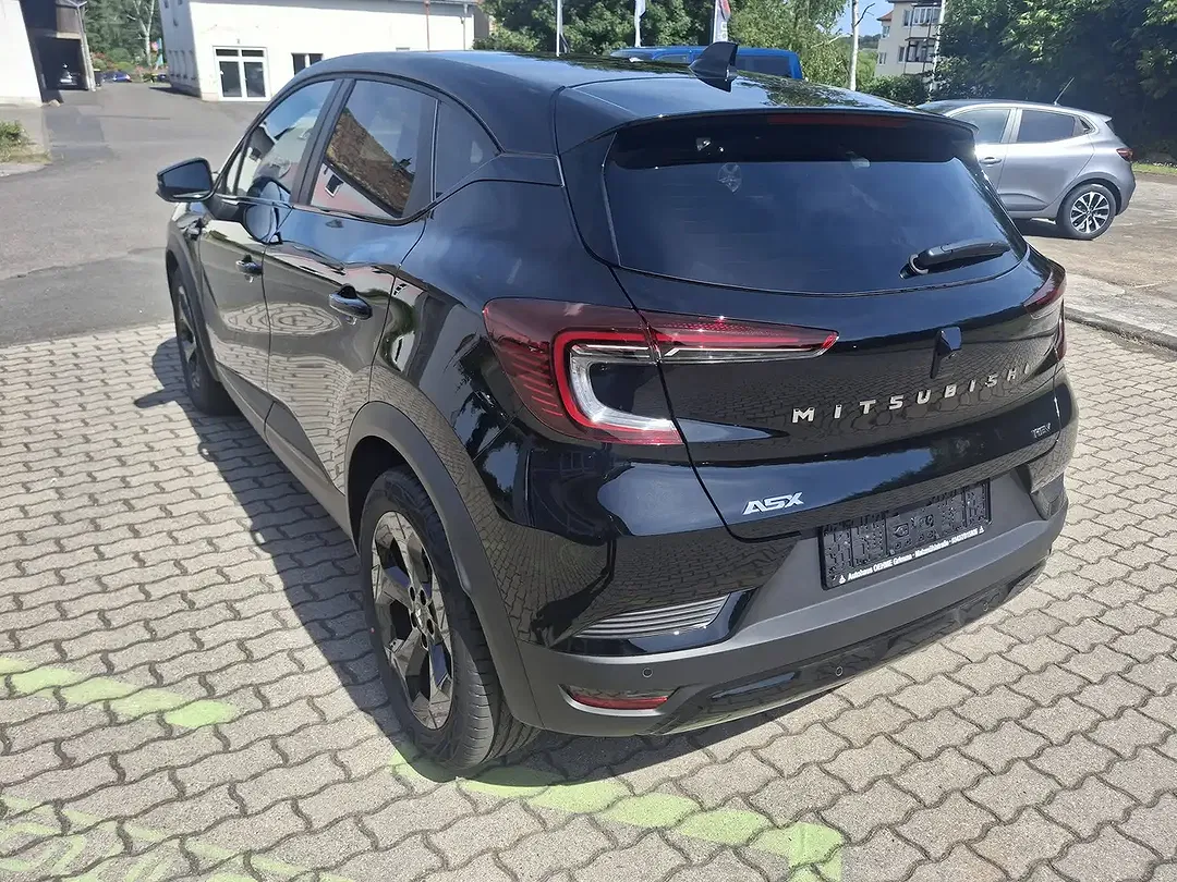 Mitsubishi ASX - Thumbnail 2