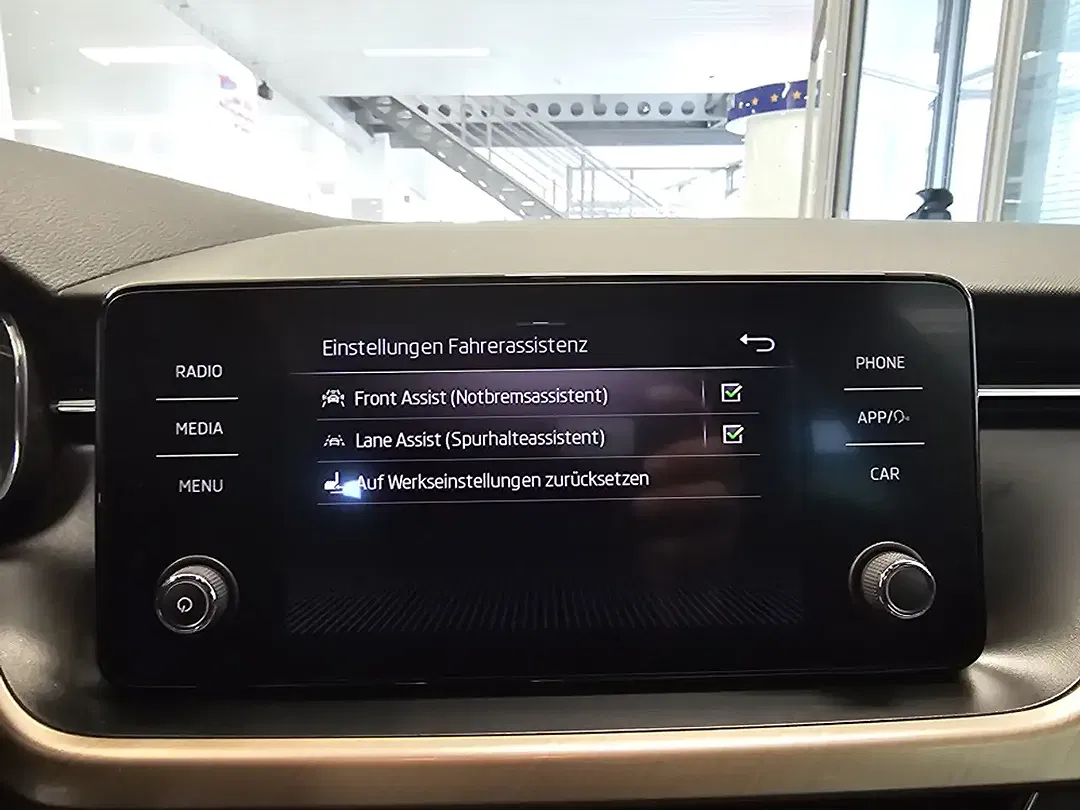 Skoda Scala - Thumbnail 16