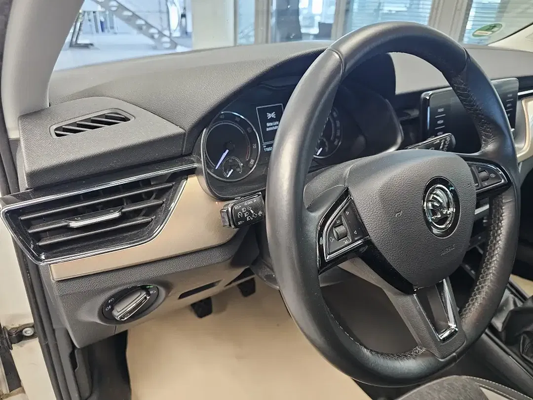 Skoda Scala - Thumbnail 22