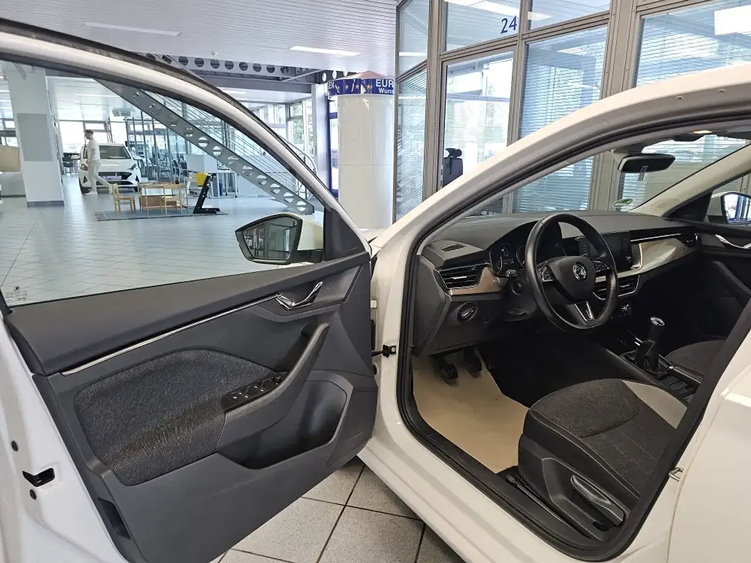 Skoda Scala - Thumbnail 24