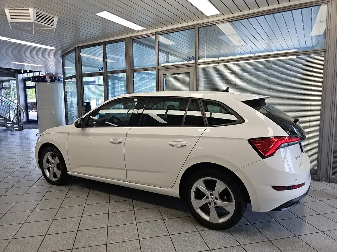 Skoda Scala - Thumbnail 25