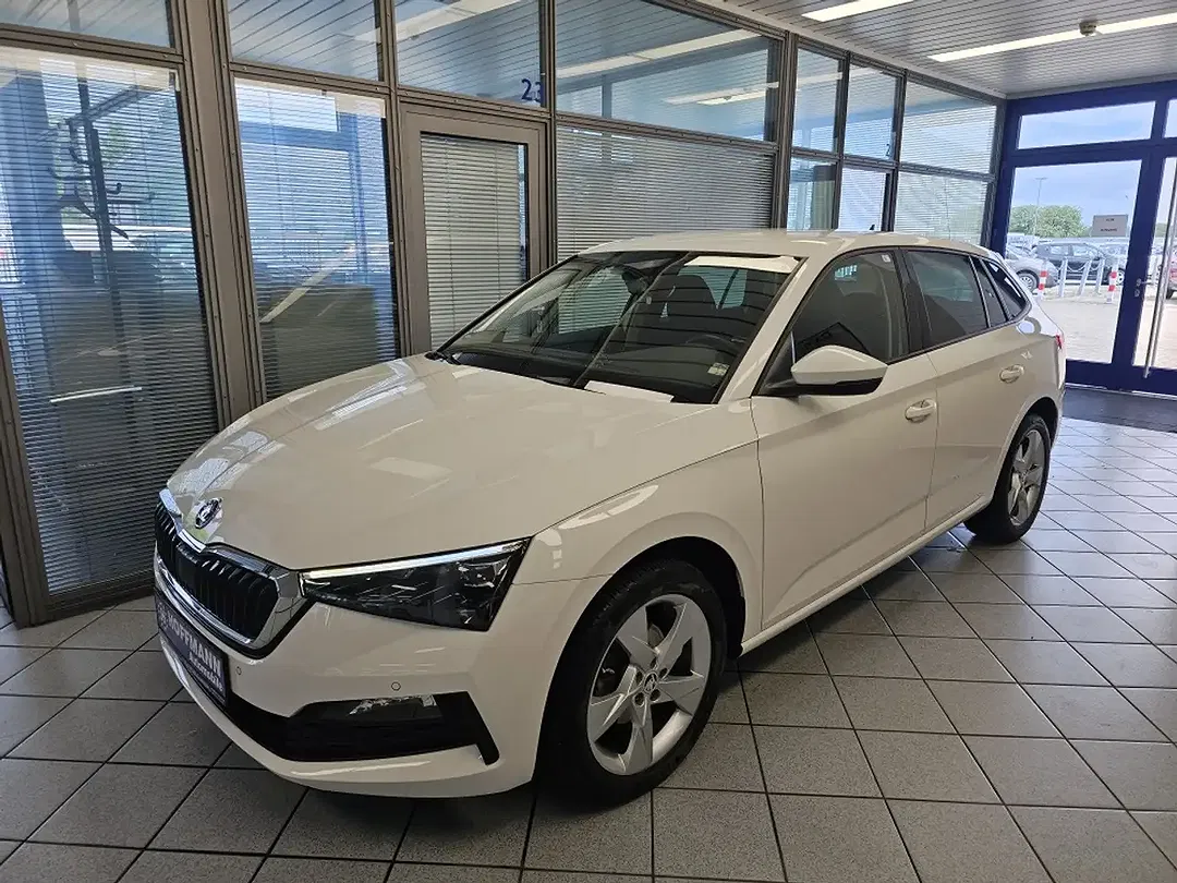 Skoda Scala - Thumbnail 2