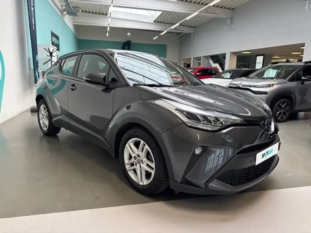 Toyota C-HR - Thumbnail 3