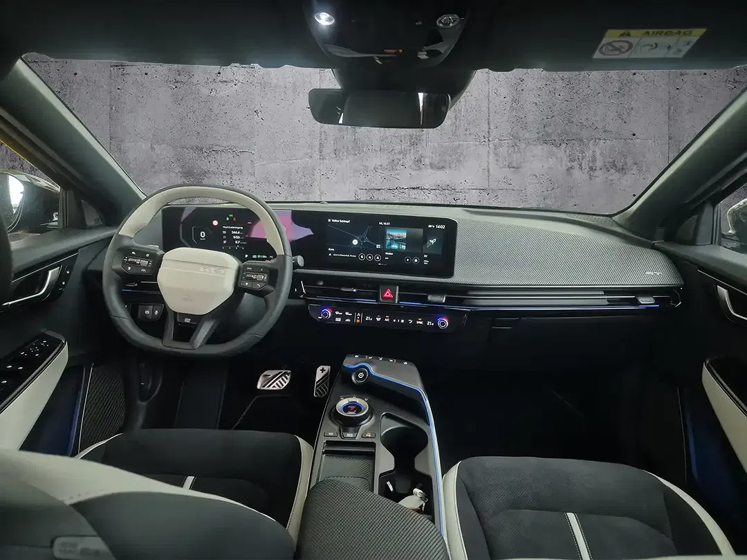 Kia EV6 - Thumbnail 6