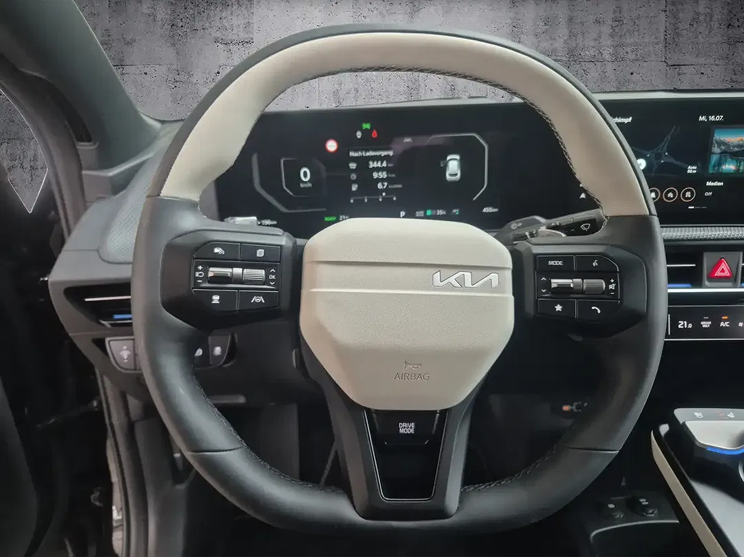 Kia EV6 - Thumbnail 7