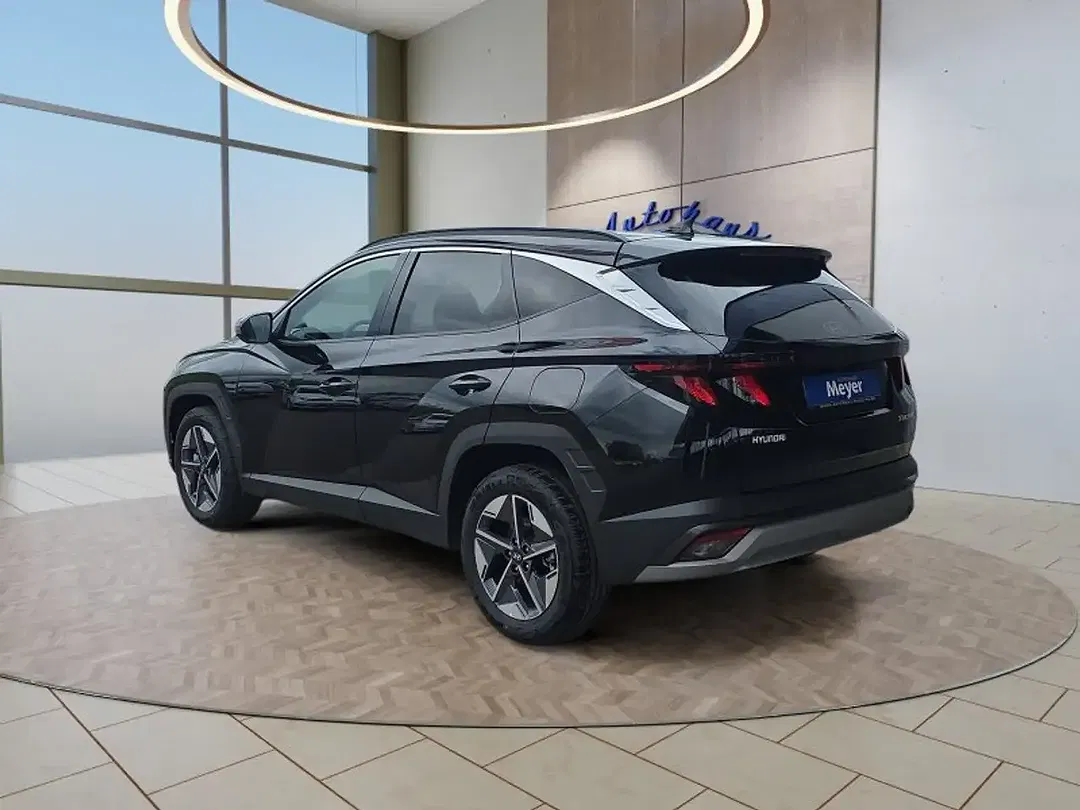 Hyundai TUCSON - Thumbnail 3
