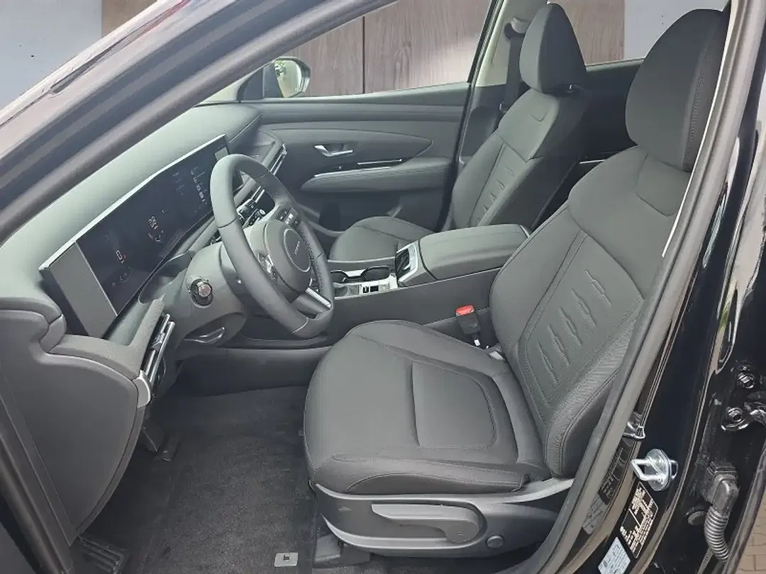 Hyundai TUCSON - Thumbnail 9
