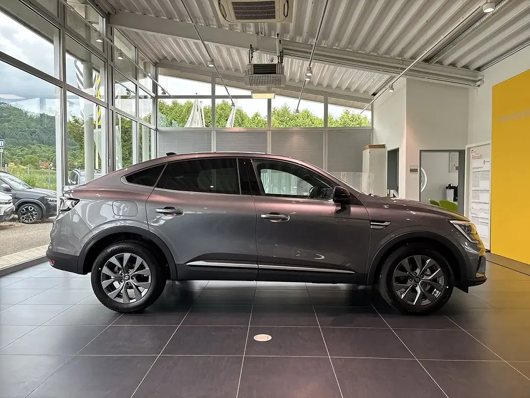 Renault Arkana - Thumbnail 5