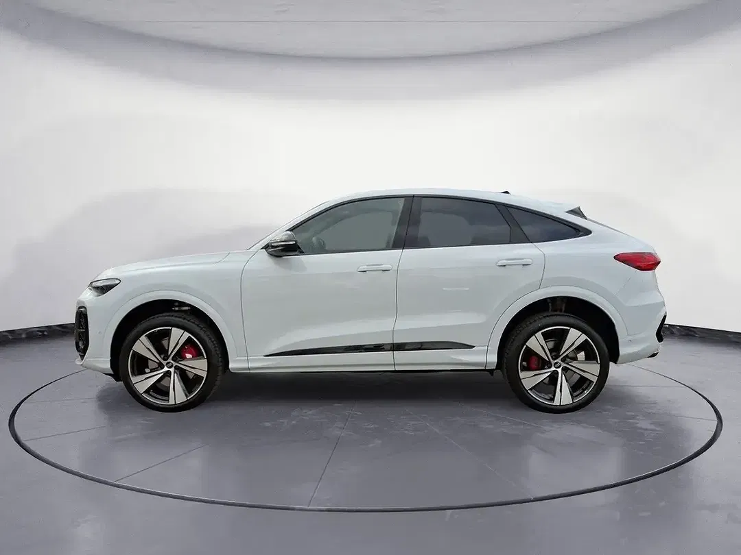 Audi SQ5 - Thumbnail 2