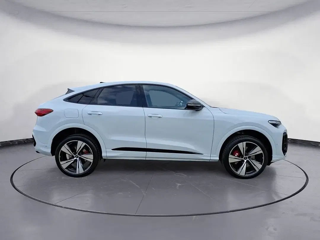 Audi SQ5 - Thumbnail 5