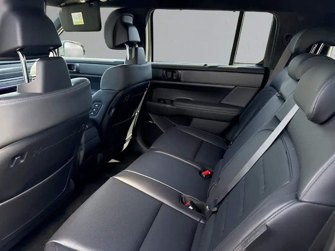 Hyundai SANTA FE - Thumbnail 14