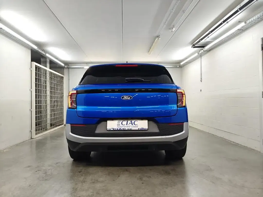 Ford Explorer - Thumbnail 8