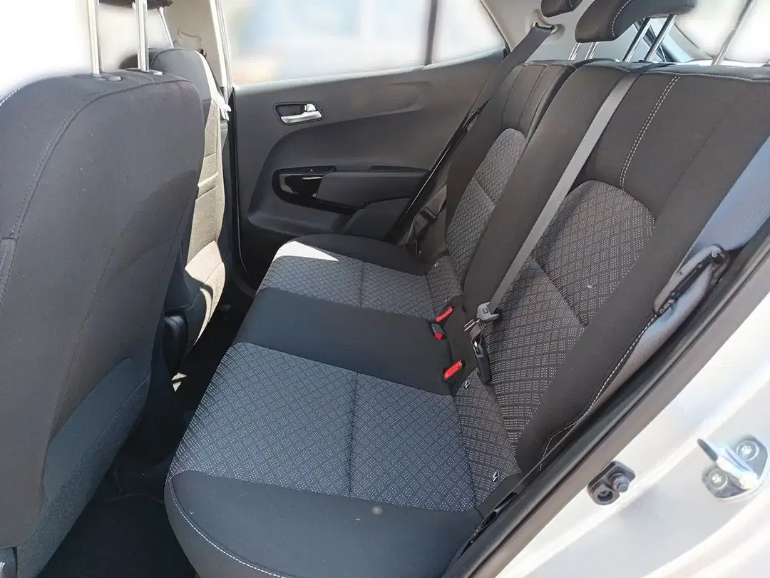 Kia Picanto - Thumbnail 12