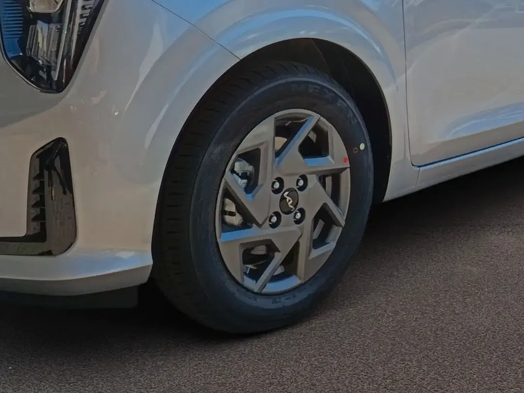Kia Picanto - Thumbnail 5