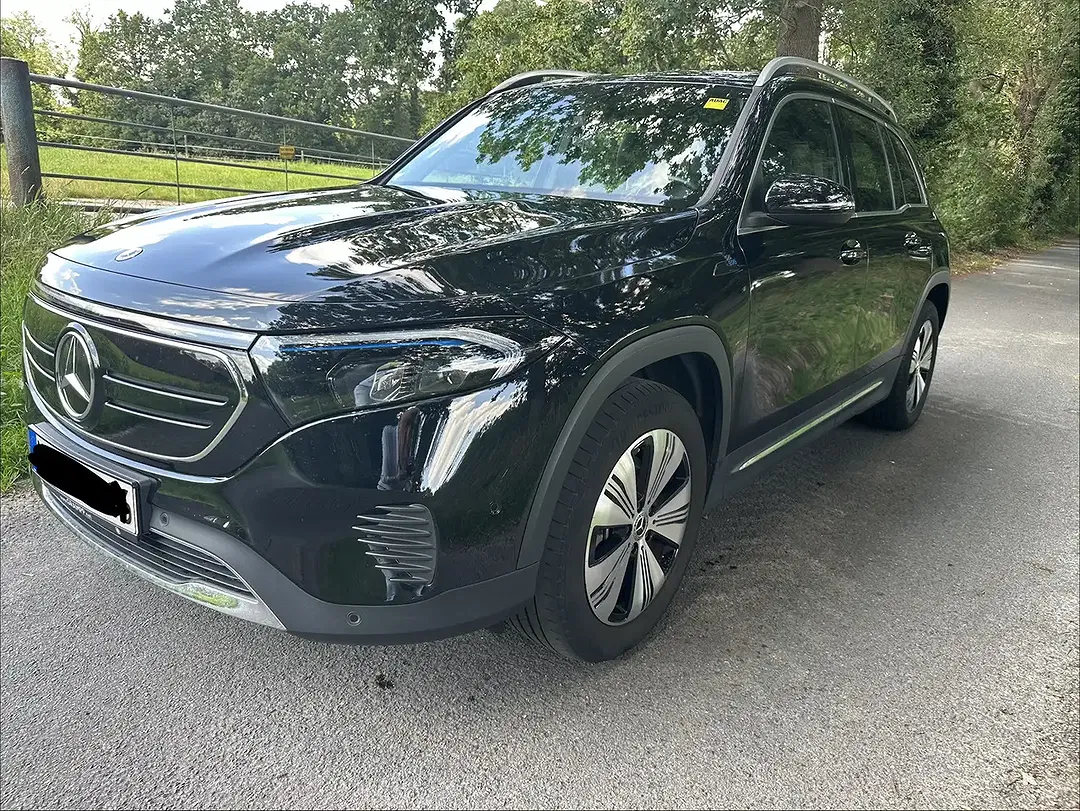 Mercedes-Benz EQB 300 - Thumbnail 2