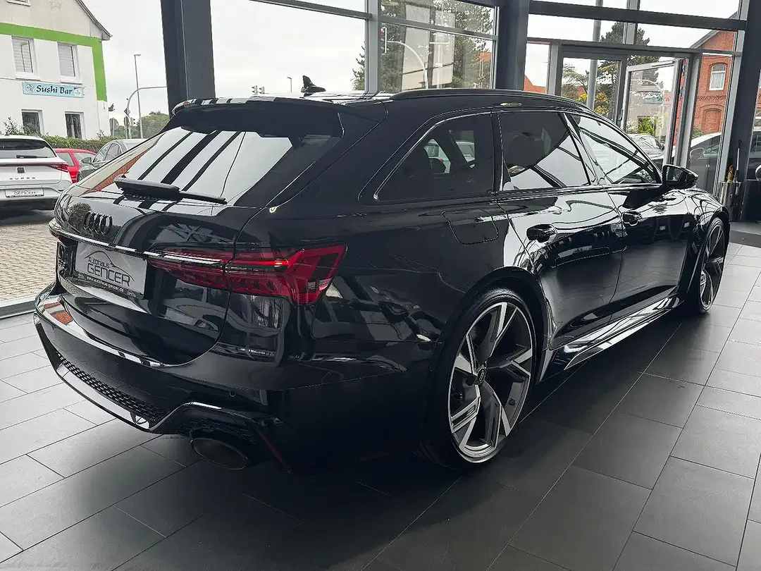 Audi RS6 - Thumbnail 5