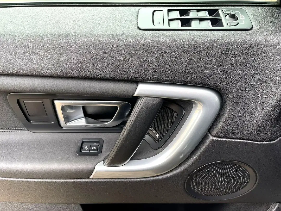 Land Rover Discovery Sport - Thumbnail 11