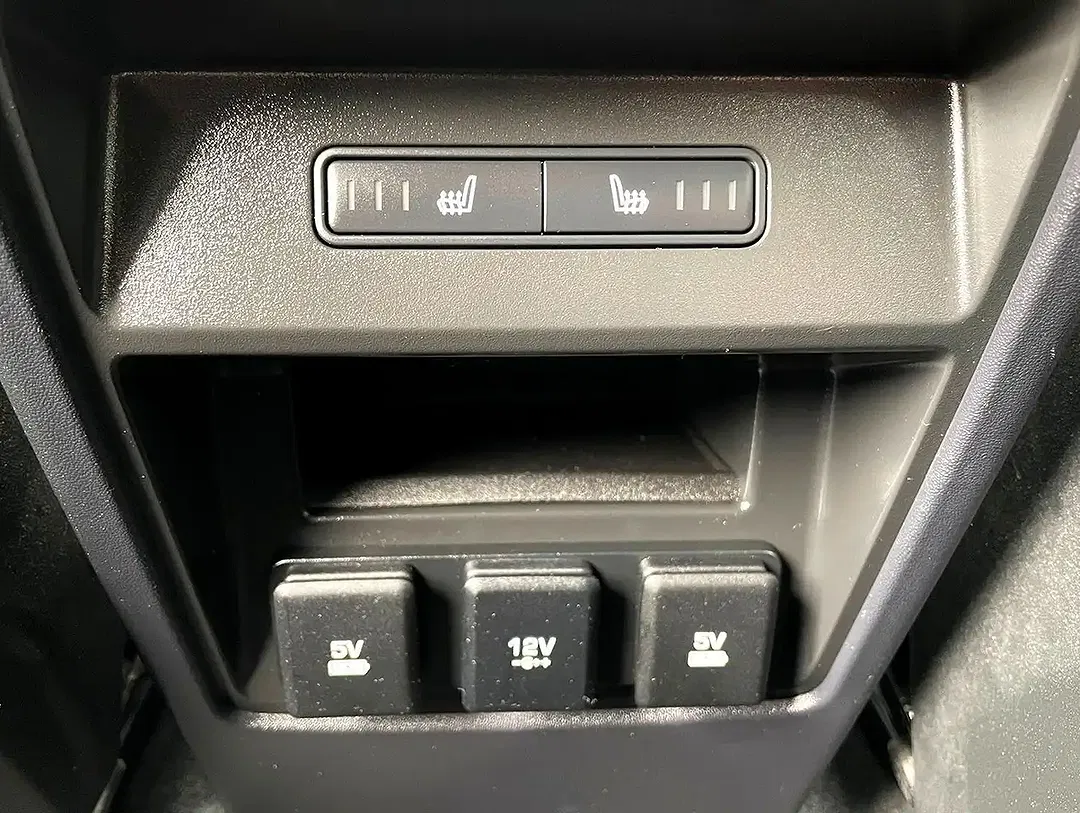 Land Rover Discovery Sport - Thumbnail 18