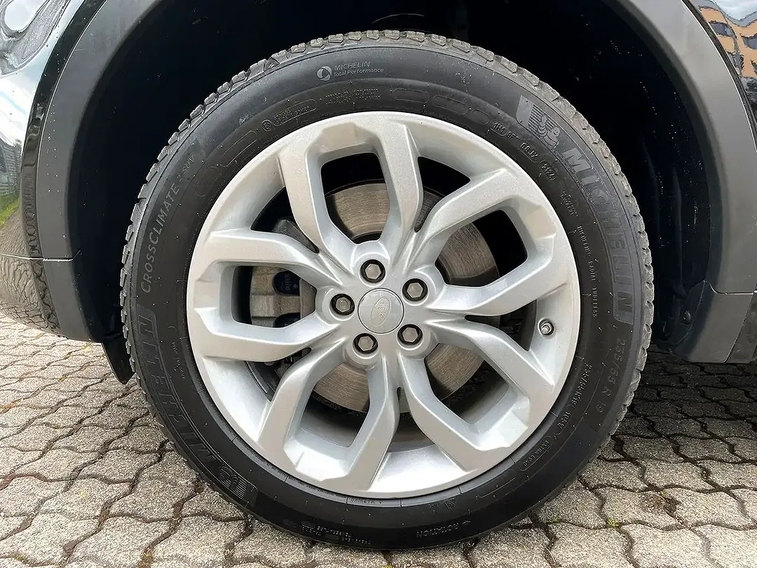 Land Rover Discovery Sport - Thumbnail 22