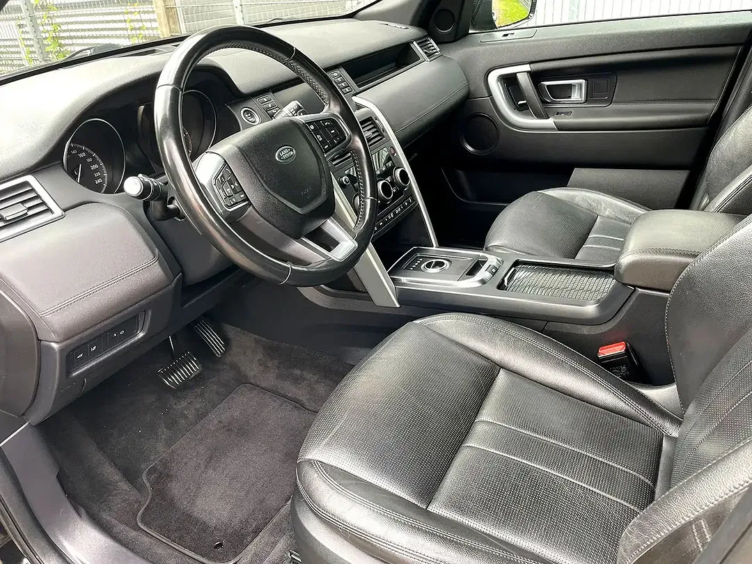 Land Rover Discovery Sport - Thumbnail 6