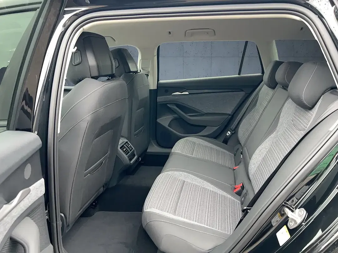 Skoda Superb - Thumbnail 11