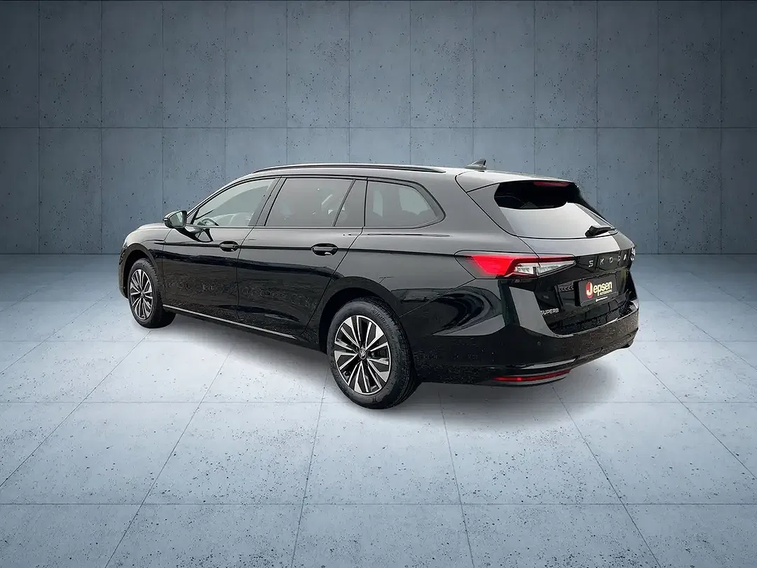 Skoda Superb - Thumbnail 3