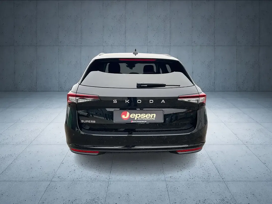 Skoda Superb - Thumbnail 4
