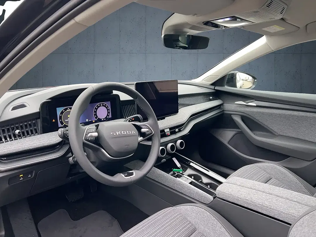 Skoda Superb - Thumbnail 9