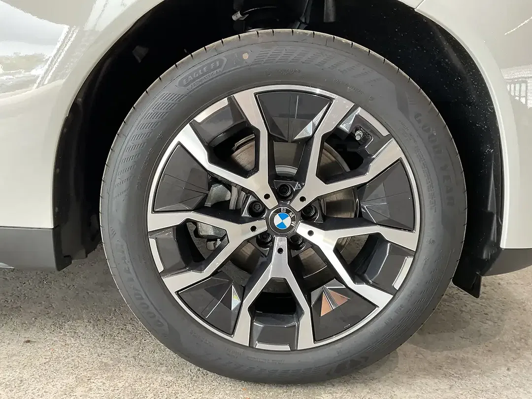 BMW X3 - Thumbnail 12