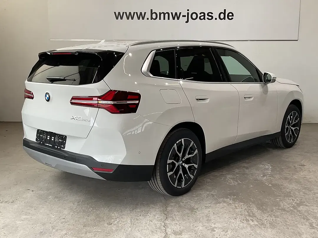 BMW X3 - Thumbnail 13