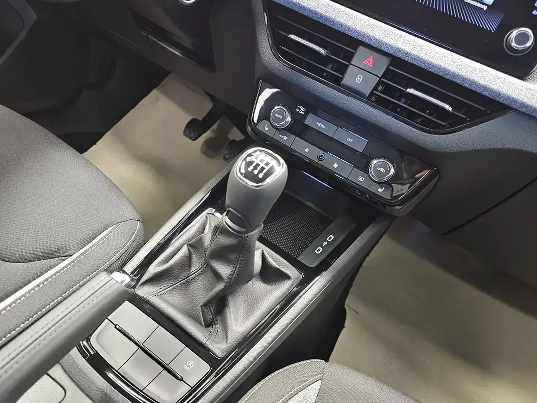 Skoda Kamiq - Thumbnail 10