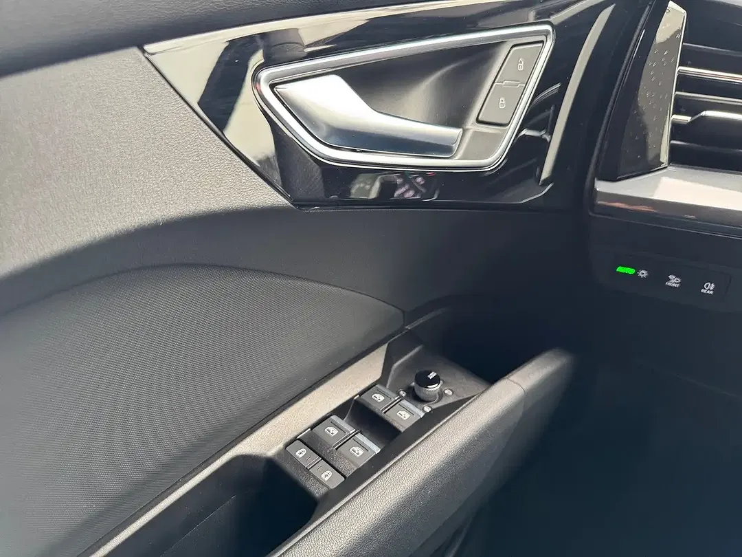 Audi Q4 e-tron - Thumbnail 14